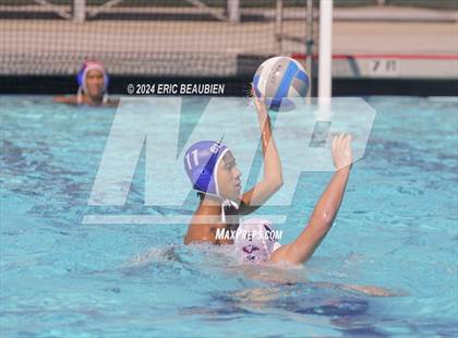 Thumbnail 3 in American vs. San Leandro photogallery.