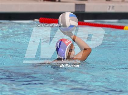 Thumbnail 2 in American vs. San Leandro photogallery.