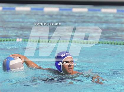 Thumbnail 3 in American vs. San Leandro photogallery.