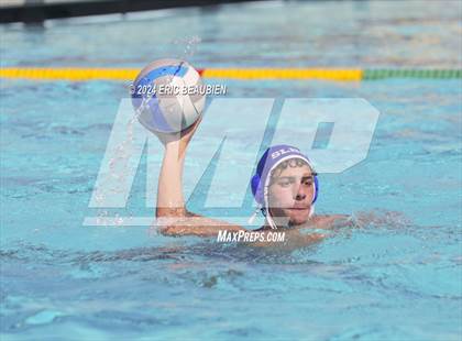 Thumbnail 1 in American vs. San Leandro photogallery.