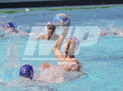 Thumbnail 1 in American vs. San Leandro photogallery.