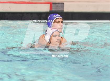 Thumbnail 3 in American vs. San Leandro photogallery.