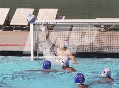 Thumbnail 3 in American vs. San Leandro photogallery.