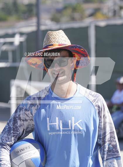Thumbnail 1 in American vs. San Leandro photogallery.