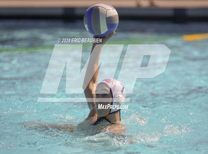 Thumbnail 2 in American vs. San Leandro photogallery.