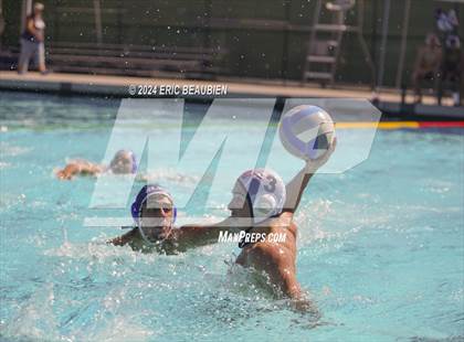 Thumbnail 3 in American vs. San Leandro photogallery.