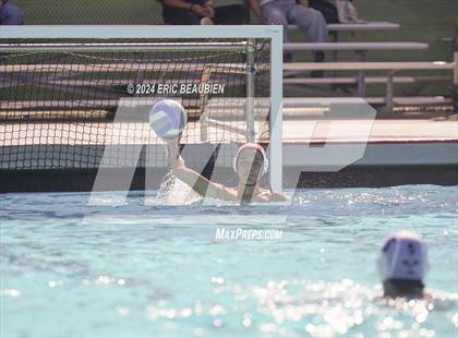 Thumbnail 3 in American vs. San Leandro photogallery.