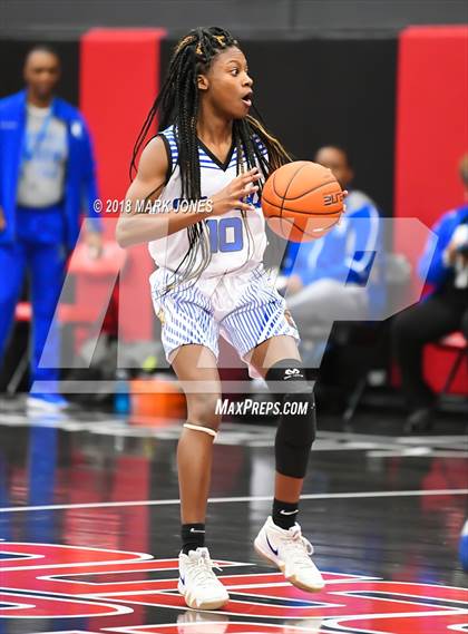 Thumbnail 2 in Campbell vs. La Jolla Country Day (Nike Tournament of Champions) photogallery.
