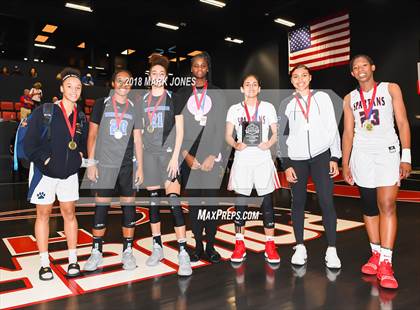 Thumbnail 1 in Campbell vs. La Jolla Country Day (Nike Tournament of Champions) photogallery.