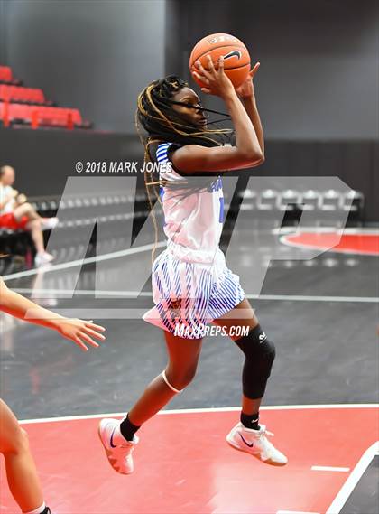 Thumbnail 3 in Campbell vs. La Jolla Country Day (Nike Tournament of Champions) photogallery.