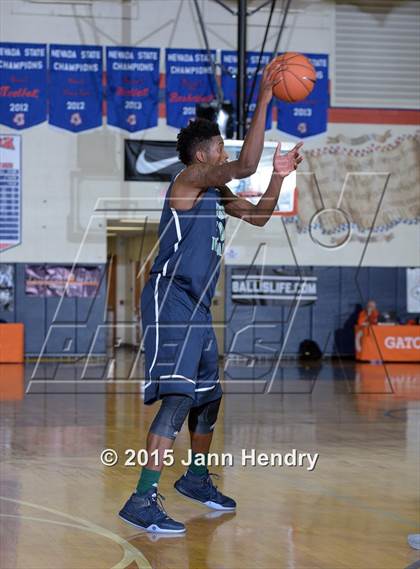 Thumbnail 3 in Overland vs. Dillard (Tarkanian Classic) photogallery.