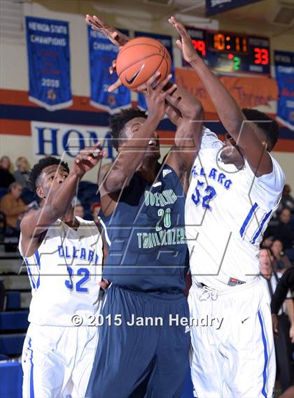 Thumbnail 2 in Overland vs. Dillard (Tarkanian Classic) photogallery.