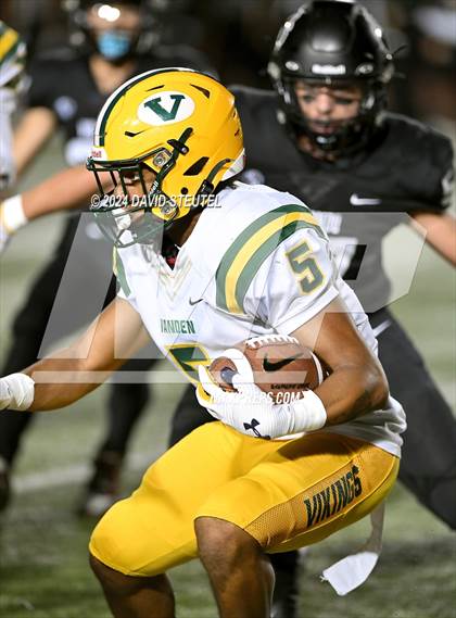 Thumbnail 3 in Vanden vs. Rio Hondo Prep (CIF State Div. 3-A Final) photogallery.
