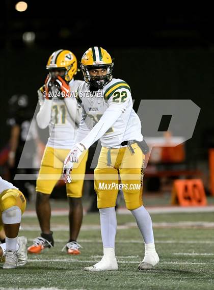 Thumbnail 1 in Vanden vs. Rio Hondo Prep (CIF State Div. 3-A Final) photogallery.