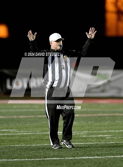 Thumbnail 2 in Vanden vs. Rio Hondo Prep (CIF State Div. 3-A Final) photogallery.