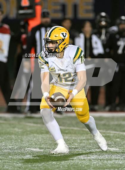 Thumbnail 3 in Vanden vs. Rio Hondo Prep (CIF State Div. 3-A Final) photogallery.