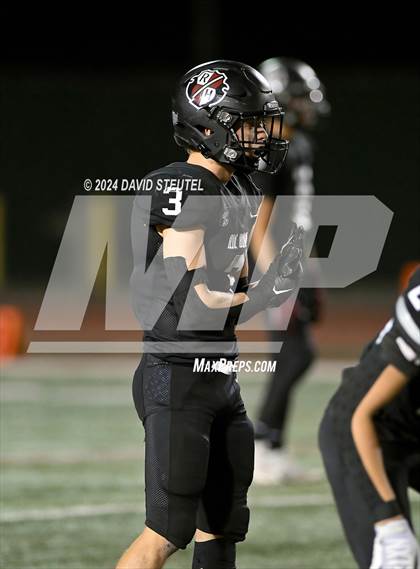 Thumbnail 2 in Vanden vs. Rio Hondo Prep (CIF State Div. 3-A Final) photogallery.