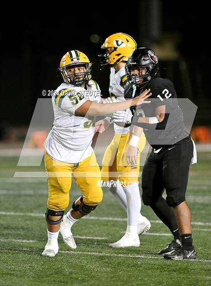 Thumbnail 1 in Vanden vs. Rio Hondo Prep (CIF State Div. 3-A Final) photogallery.