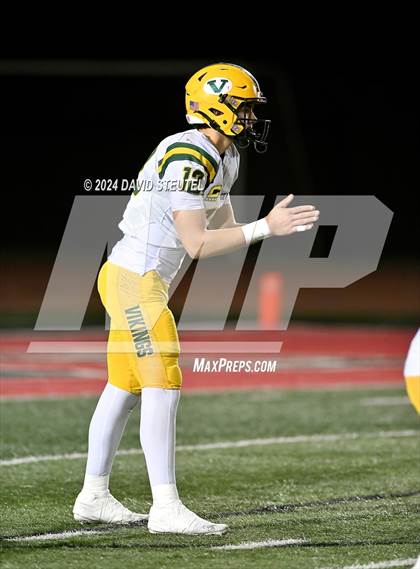 Thumbnail 1 in Vanden vs. Rio Hondo Prep (CIF State Div. 3-A Final) photogallery.
