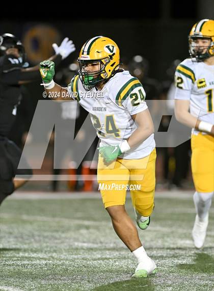 Thumbnail 1 in Vanden vs. Rio Hondo Prep (CIF State Div. 3-A Final) photogallery.