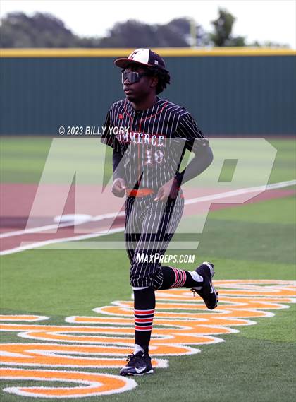 Thumbnail 3 in Grand Saline vs Commerce photogallery.