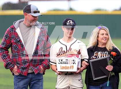 Thumbnail 3 in Grand Saline vs Commerce photogallery.