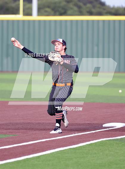 Thumbnail 3 in Grand Saline vs Commerce photogallery.