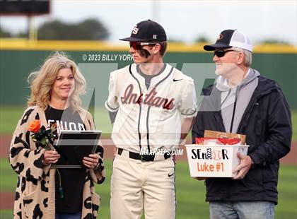 Thumbnail 2 in Grand Saline vs Commerce photogallery.