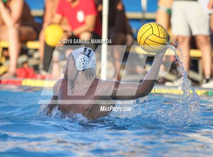 Thumbnail 2 in Granada Hills Charter vs San Pedro photogallery.