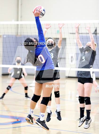 Thumbnail 2 in Del Lago Academy @ Orange Glen photogallery.