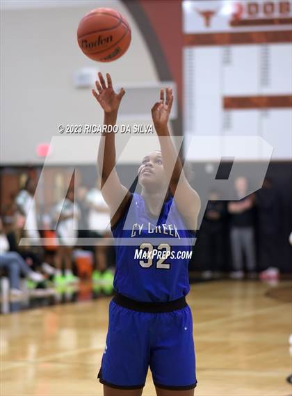 Thumbnail 3 in Cypress Creek vs Deer Park (McDonald's Texas Invitational) photogallery.