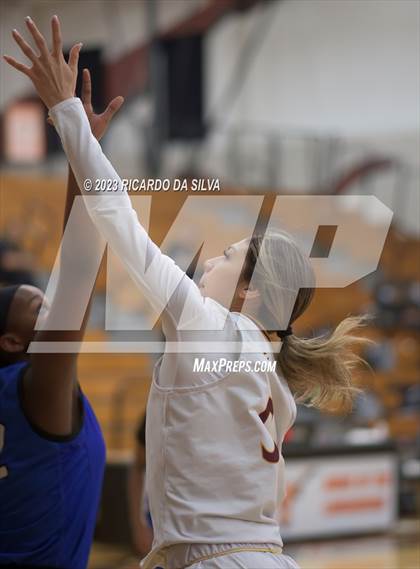 Thumbnail 1 in Cypress Creek vs Deer Park (McDonald's Texas Invitational) photogallery.