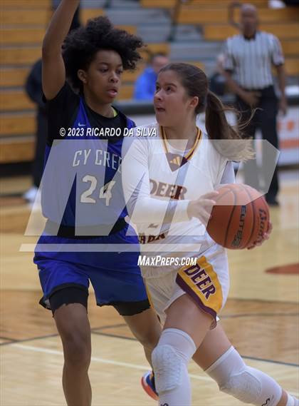 Thumbnail 2 in Cypress Creek vs Deer Park (McDonald's Texas Invitational) photogallery.