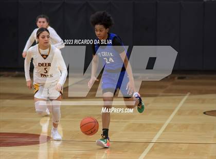 Thumbnail 2 in Cypress Creek vs Deer Park (McDonald's Texas Invitational) photogallery.