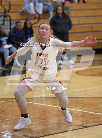 Thumbnail 2 in Cypress Creek vs Deer Park (McDonald's Texas Invitational) photogallery.