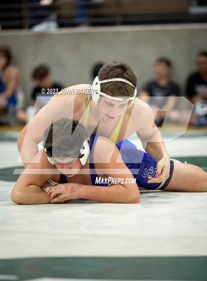 Thumbnail 3 in Earl Wilkens Invitational (Lowry Blue vs. Spanish Springs Purple) photogallery.