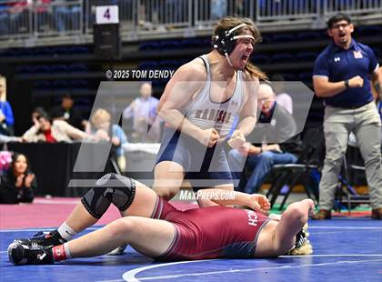 Thumbnail 1 in UIL Wrestling 5A-6A Finals (3rd-5th Place Bouts) photogallery.