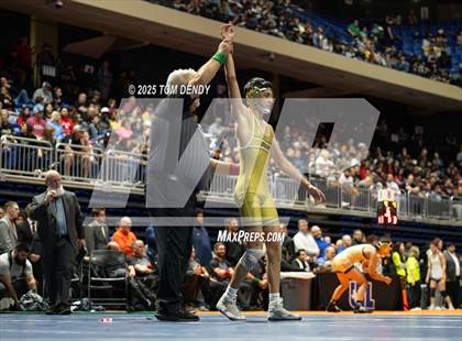 Thumbnail 3 in UIL Wrestling 5A-6A Finals (3rd-5th Place Bouts) photogallery.