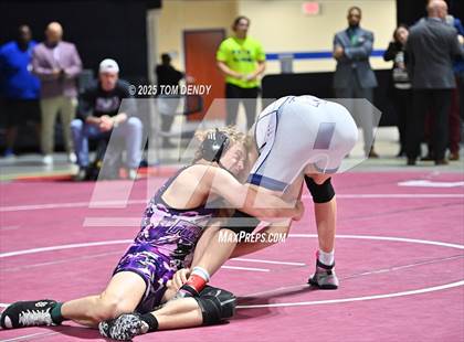 Thumbnail 2 in UIL Wrestling 5A-6A Finals (3rd-5th Place Bouts) photogallery.