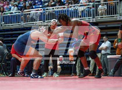 Thumbnail 3 in UIL Wrestling 5A-6A Finals (3rd-5th Place Bouts) photogallery.