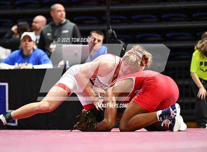 Thumbnail 2 in UIL Wrestling 5A-6A Finals (3rd-5th Place Bouts) photogallery.