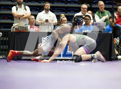 Thumbnail 1 in UIL Wrestling 5A-6A Finals (3rd-5th Place Bouts) photogallery.