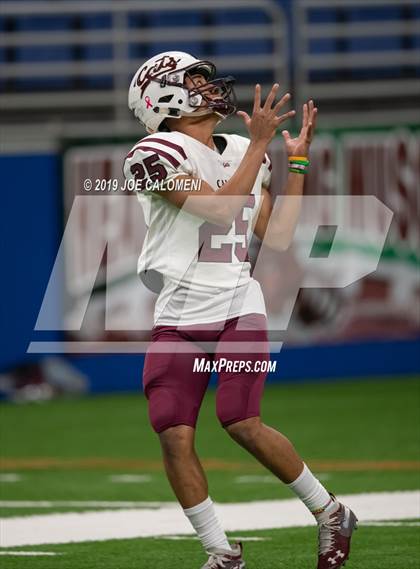 Thumbnail 2 in Calallen vs  Boerne-Champion (Class 5A Division I Quarterfinals) photogallery.