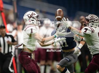 Thumbnail 1 in Calallen vs  Boerne-Champion (Class 5A Division I Quarterfinals) photogallery.