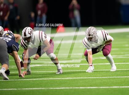 Thumbnail 1 in Calallen vs  Boerne-Champion (Class 5A Division I Quarterfinals) photogallery.