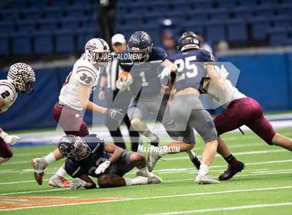 Thumbnail 1 in Calallen vs  Boerne-Champion (Class 5A Division I Quarterfinals) photogallery.