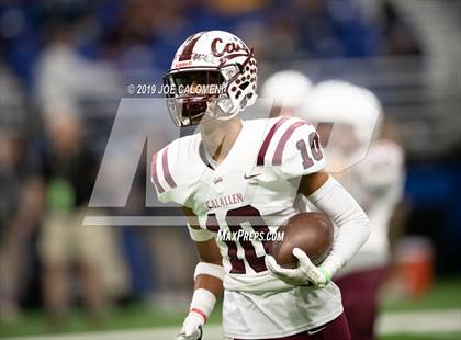 Thumbnail 2 in Calallen vs  Boerne-Champion (Class 5A Division I Quarterfinals) photogallery.
