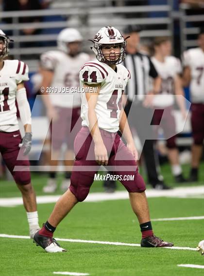 Thumbnail 1 in Calallen vs  Boerne-Champion (Class 5A Division I Quarterfinals) photogallery.