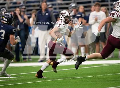 Thumbnail 3 in Calallen vs  Boerne-Champion (Class 5A Division I Quarterfinals) photogallery.