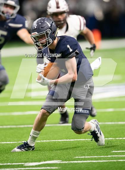 Thumbnail 1 in Calallen vs  Boerne-Champion (Class 5A Division I Quarterfinals) photogallery.